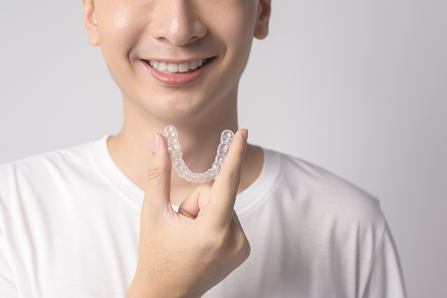 Invisalign Oral Hygiene Hacks: How to Keep Your Teeth Clean and Healthy